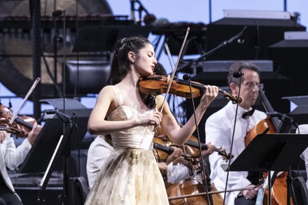 Venezuelan Conductor Violinist Gustavo Dudamel Wife Editorial