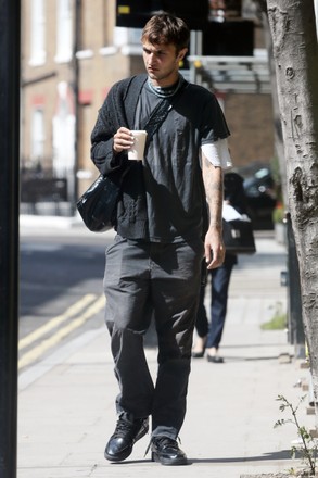 Exclusive - Anwar Hadid seen walking in London, UK - 19 Aug 2021
