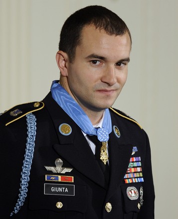 Obama awards Staff Sgt. Giunta Medal of Honor in Washington, District of Columbia, United States - 16 Nov 2010