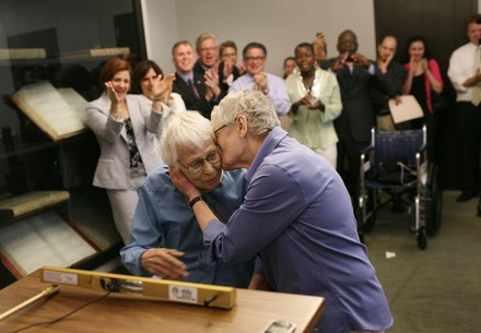 SAME SEX MARRIAGE BEGINS IN NEW YORK, United States - 24 Jul 2011