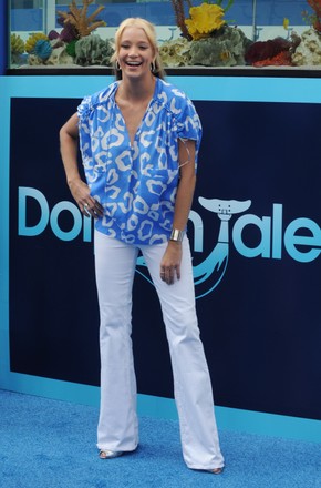 Dolphin Tale, Los Angeles, California, United States - 17 Sep 2011