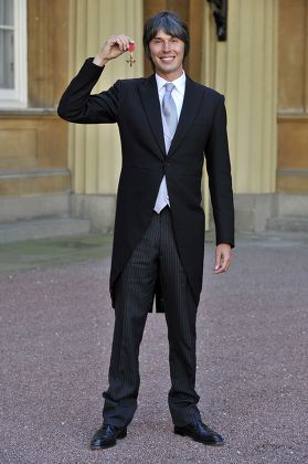 Investitures at Buckingham Palace, London, Britain - 20 Oct 2010
