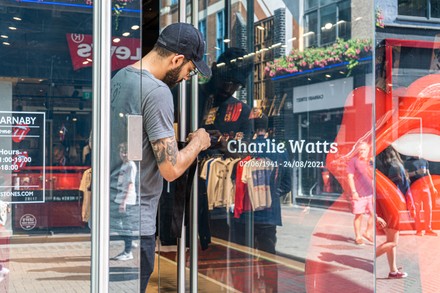 Charlie Watts tribute, Carnaby Street, London, UK - 25 Aug 2021