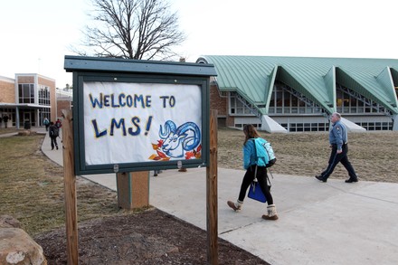 Internet posting puts schools in Ladue School District on alert, Missouri, United States - 17 Jan 2013
