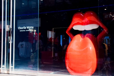 Charlie Watts tribute London, UK - 25 Aug 2021