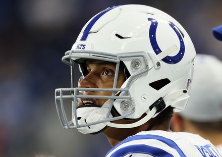 Isaac Rochell Signs With Colts