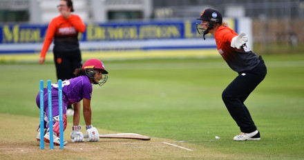 Women’s Cricket , Lightning v Southern Vipers, The Incora Ground Derbyshire, UK - 30 Aug 2021