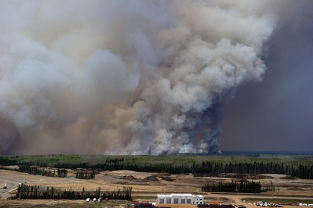 28 Canadian forest fires Stock Pictures, Editorial Images and Stock ...