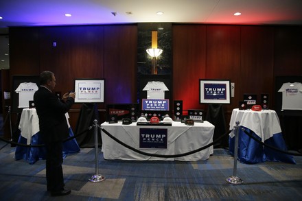 Man Photographs Table Merchandise Republican Nominee Editorial Stock ...