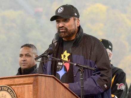 Former  Steeler Franco Harris at Rally in Pittsburgh, Pittsbugh, Pennsylvania, United States - 09 Nov 2018