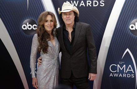 David Lee Murphy arrives at the 2018 CMA Awards in Nashville, Tennessee, United States - 14 Nov 2018