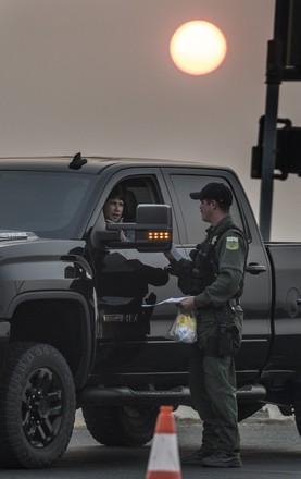 Siskiyou County Sheriffs Deputy Checks Addresses Editorial Stock Photo ...