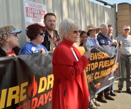Jane Fonda leads march and rally at oil refinery in Wilmington, California, Los Angeles, United States - 06 Mar 2020