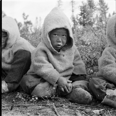 Inuit Children Playing Near Ennadai Lake Editorial Stock Photo - Stock ...