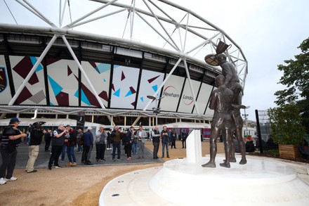 West Ham United Fans and Statue Feature, Football, The London Stadium, London, UK - 30 Sep 2021