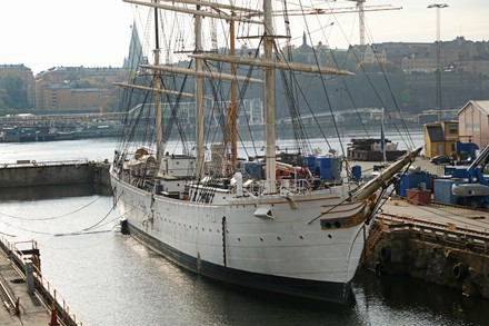 15 Full Rigged Steel Ship Stock Pictures, Editorial Images And Stock ...