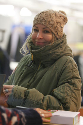 Natalie Appleton and Liam Howlett out and about shopping at Urban Outfitters, Covent Garden, London, Britain - 01 Dec 2010
