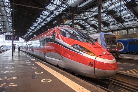 Zefiro 300 Frecciarossa 1000 Train Italian Editorial Stock Photo ...