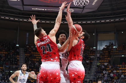 Basquete Italiano Serie Campeonato Italiano Serie Basquete 201920 Foto  Editorial - Imagem de jogadores, feliz: 180776226