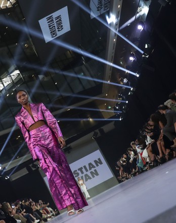 Arab Fashion Week in Dubai, United Arab Emirates - 26 Oct 2021