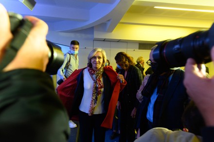 Valerie Pecresse delivers a speech during a meeting at the LR headquarters, Paris, France - 21 Oct 2021