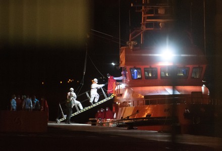 Spanish maritime rescue services rescue 32 migrants at sea, Puerto Del Rosario Fuerteventura, Spain - 28 Oct 2021