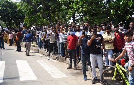 Aryan Khan Gets Bail: Thousands Of Shah Rukh Khan's Supporters Gather Outside His Residence Mannat, Mumbai, Maharashtra, India - 30 Oct 2021