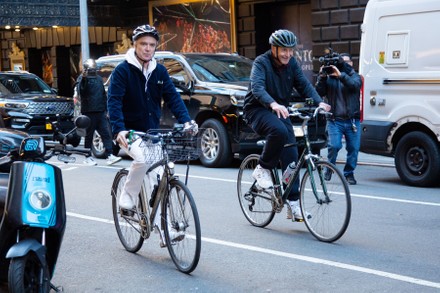 Photos: Senator Chuck Schumer Joins David Byrne for a Bike Ride to AMERICAN UTOPIA, New York, America - 07 Nov 2021