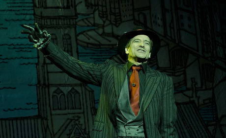 'Dick Whittington' play at Milton Keynes Theatre, Milton Keynes, Buckinghamshire, Britain - 10 Dec 2010