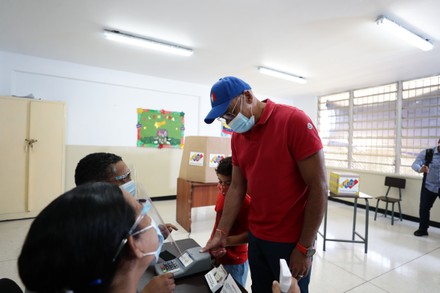 Opposition leader Henrique Capriles votes in Venezuelan local elections, Caracas, Venezuela - 21 Nov 2021