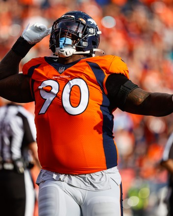 Denver, CO, USA. 28th Nov, 2021. Denver Broncos inside linebacker