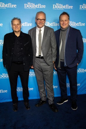 Photos: On the Opening Night Red Carpet for MRS. DOUBTFIRE, New York, America - 05 Dec 2021