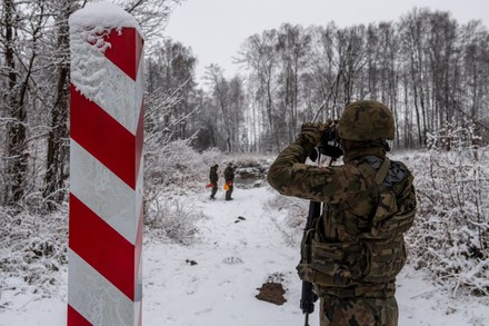 Polish Soldier Stands Polishbelarusian Border Near Editorial Stock ...