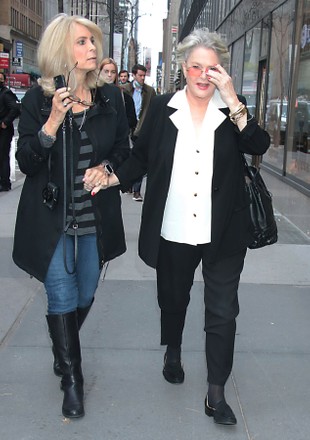 1,000 Sharon gless Stock Pictures, Editorial Images and Stock Photos