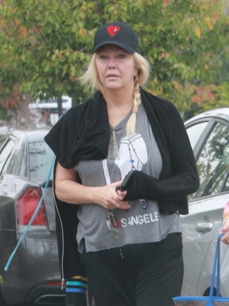 Exclusive - Heather Locklear goes shopping with assistant, Calabasas, California, USA - 07 Dec 2021