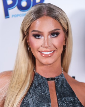 Youtuber Gigi Gorgeous Arrives Katie Welch Editorial Stock Photo