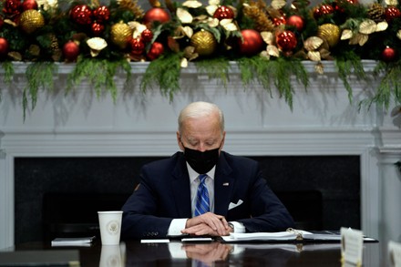 Joe Biden with COVID-19 Response Team - Washington, Washington, District of Columbia, USA - 16 Dec 2021