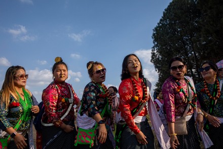 Women Nepalese Ethnic Kirant Community Dance Editorial Stock Photo ...