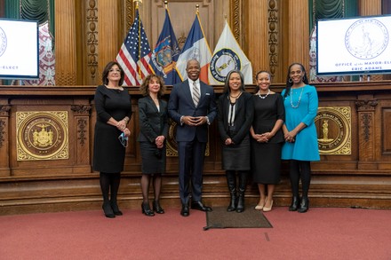 Mayorelect Eric Adams Poses Women Editorial Stock Photo Stock Image Shutterstock