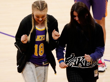 Jojo Siwa spotted as The Phoenix Suns play the Los Angeles Lakers at Staples Center, Los Angeles, California, USA - 21 Dec 2021