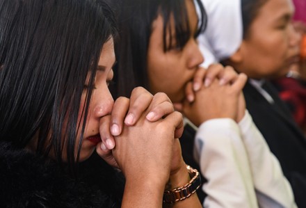 Christian Devotees Pray Church Celebrate Christmas Editorial Stock ...