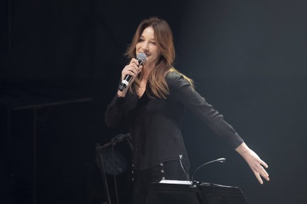 Carla Bruni concert at the Anthea Theater, Antibes, France - 27 Nov 2021