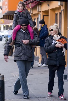 Hugh Jackman and Family out and about, New York, America - 06 Jan 2011