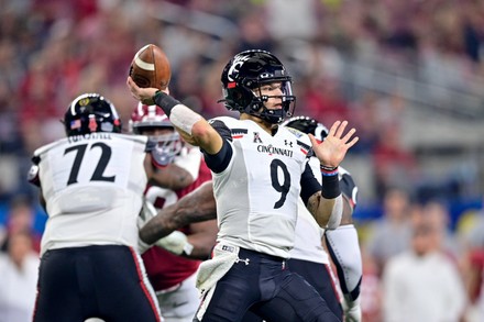 Cincinnati Bearcats Quarterback Desmond Ridder 9 Editorial Stock Photo ...