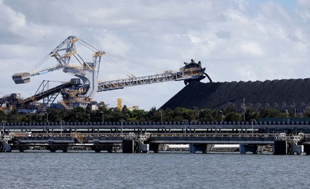 Coal Stockpile Reclaimer Kooragang Coal Loader Editorial Stock Photo ...