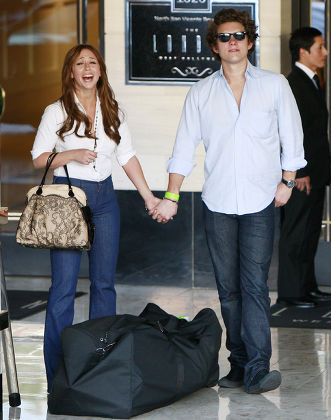 Jennifer Love Hewitt and Alex Beh leaving a hotel, Los Angeles, America - 14 Jan 2011
