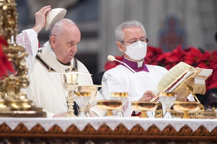 Pope Francis celebrates the Mass for the Epiphany of the Lord in St Peter Basilica, Vatican City, Italy, Vatican Cty - 06 Jan 2022