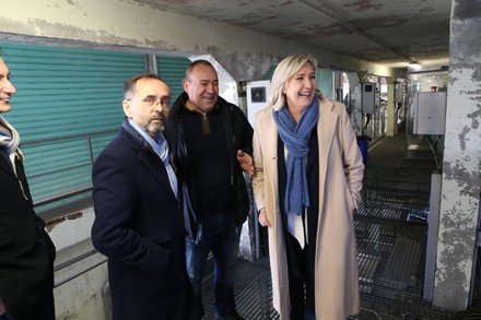 Servian: Marine Le Pen visits a cooperative cellar, france - 07 Jan 2022