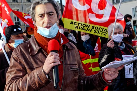 Francois Ruffin at the health demonstration, Paris, France - 11 Jan 2022