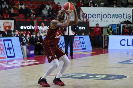 Campeonato Italiano De Basquete a Serie Openjobmetis Varese Vs Umana Reyer  Venezia Foto de Stock Editorial - Imagem de macho, correio: 164157753